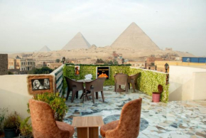 pyramids show hotel